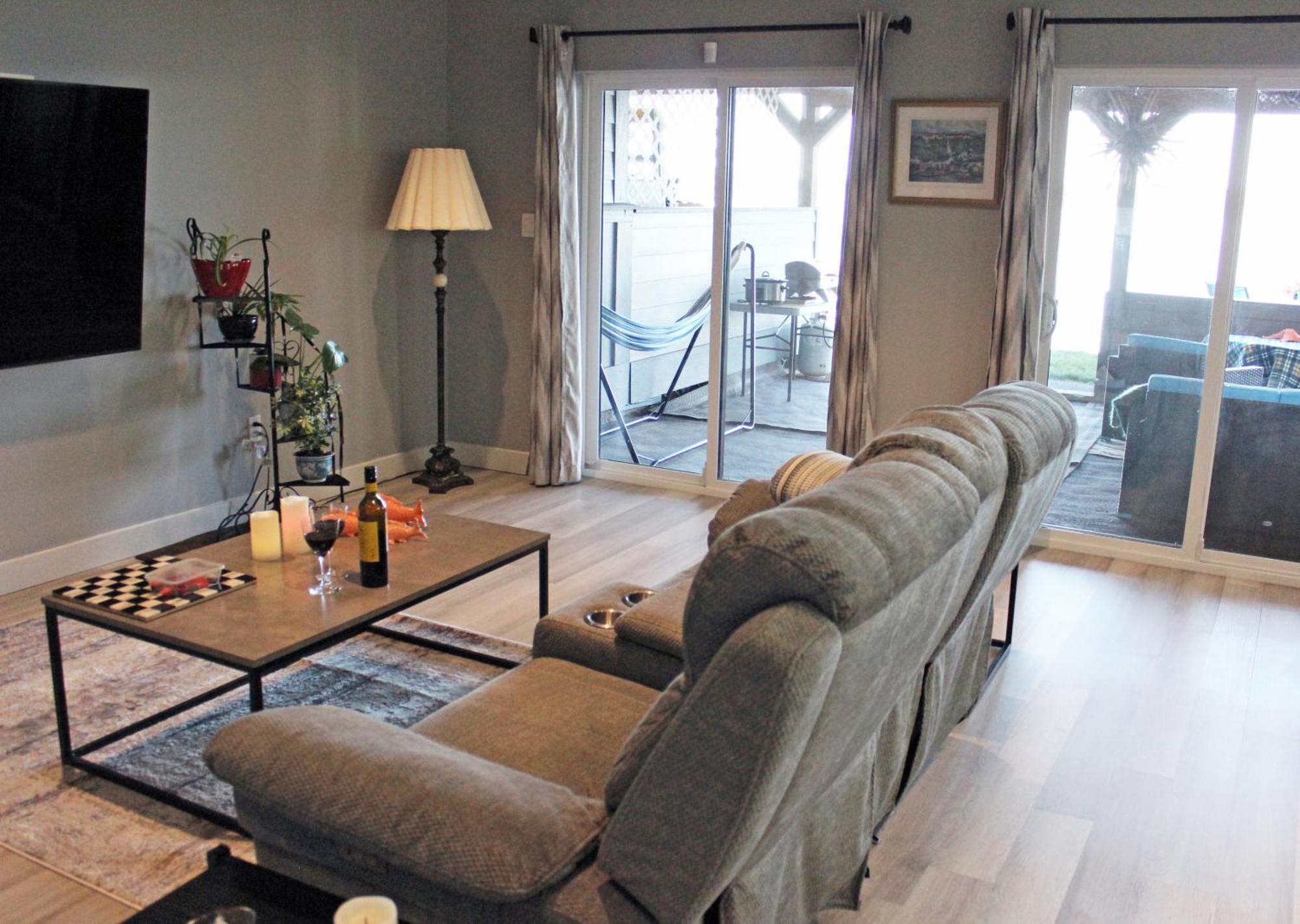 Edgewater Chemainus Apartment ภายนอก รูปภาพ